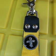 Load image into Gallery viewer, Womens B&amp;Y Key Faub